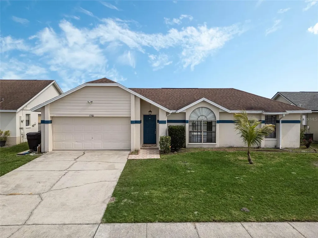 2320 Queenswood Circle Kissimmee FL 34743