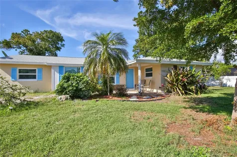 1851 Meadowood Street Sarasota FL 34231