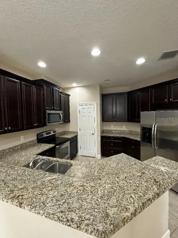 16067 Bella Woods Drive Tampa FL 33647