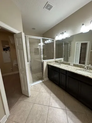 16067 Bella Woods Drive Tampa FL 33647