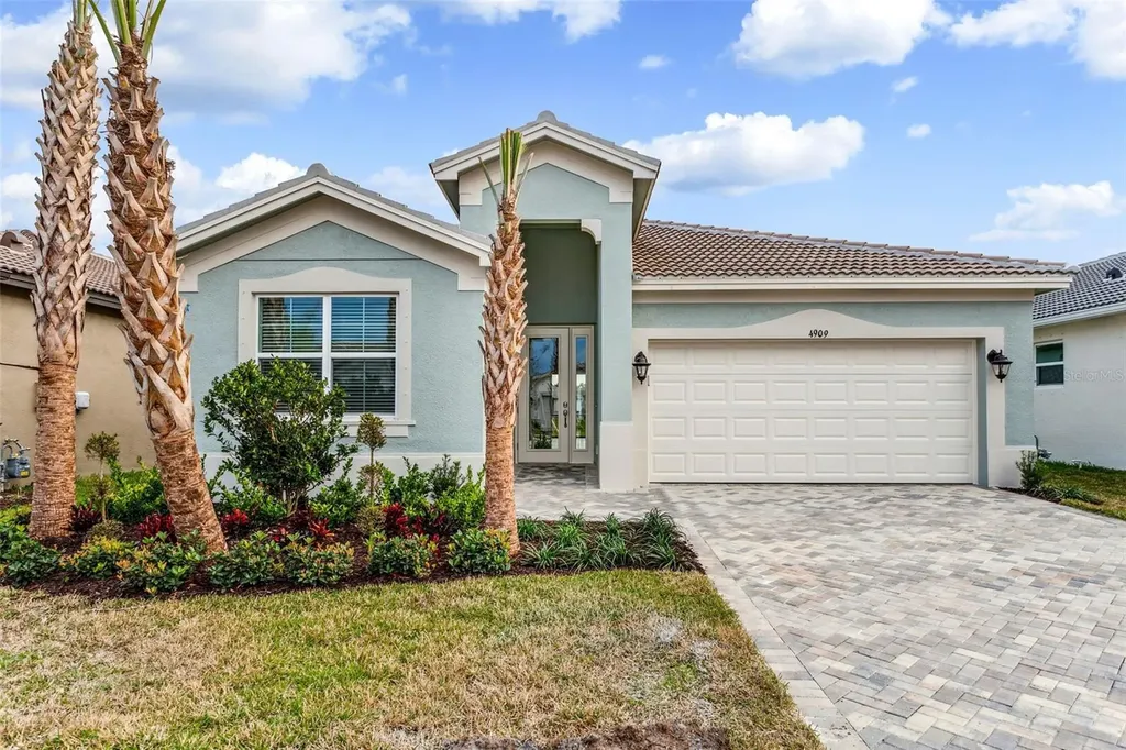 4909 Sienna Isles Avenue Wimauma FL 33598