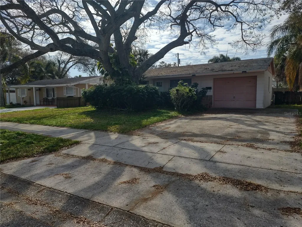 6968 80th Avenue N Pinellas Park FL 33781