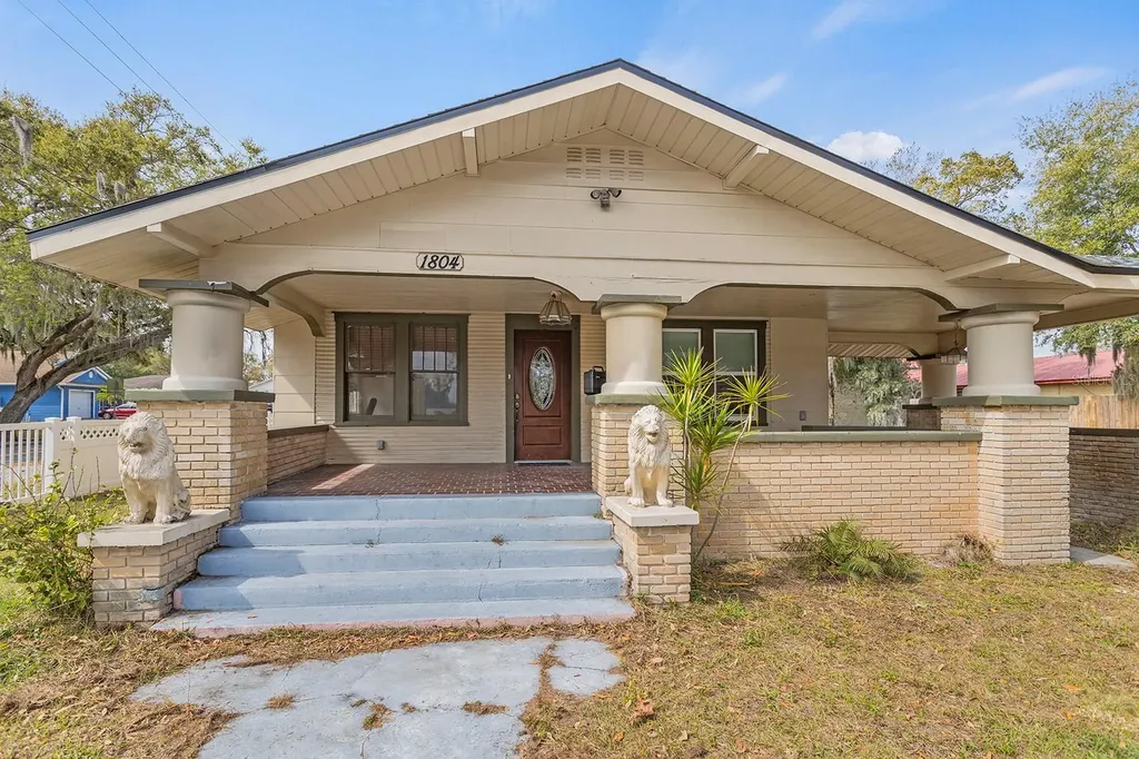 1804 N Lake Avenue Lakeland FL 33805