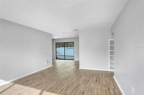 7401 19th Avenue N St Petersburg FL 33710