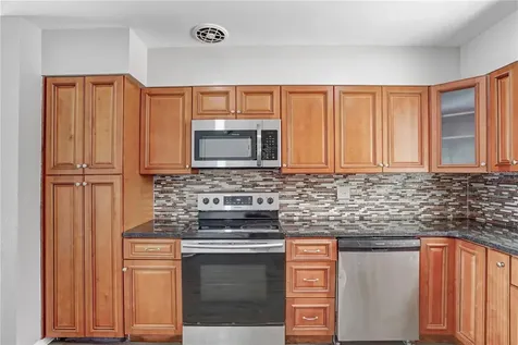 7401 19th Avenue N St Petersburg FL 33710