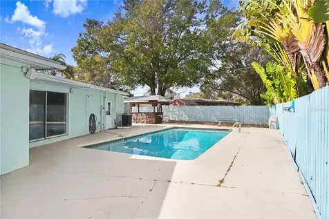 7401 19th Avenue N St Petersburg FL 33710