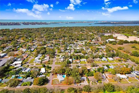 7401 19th Avenue N St Petersburg FL 33710