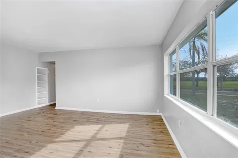 7401 19th Avenue N St Petersburg FL 33710