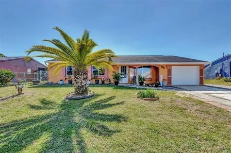 8247 Alam Avenue North Port FL 34287