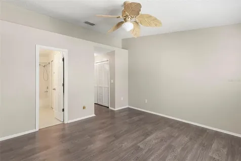 2146 Fletchers Point Circle Tampa FL 33613