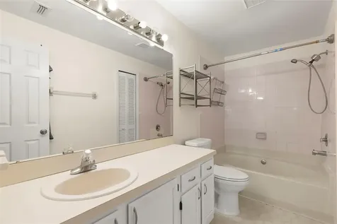 2146 Fletchers Point Circle Tampa FL 33613