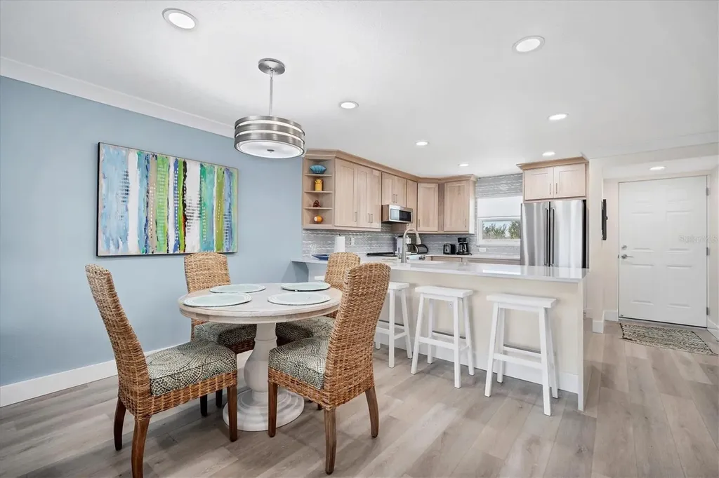 9393 Midnight Pass Road Sarasota FL 34242