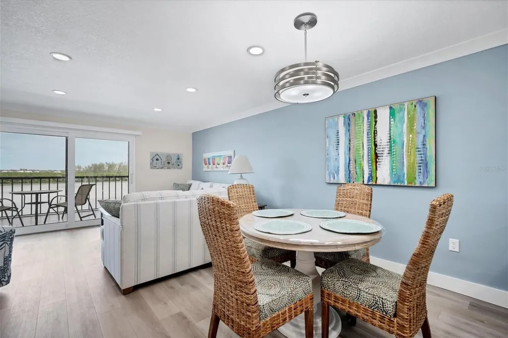 9393 Midnight Pass Road Sarasota FL 34242