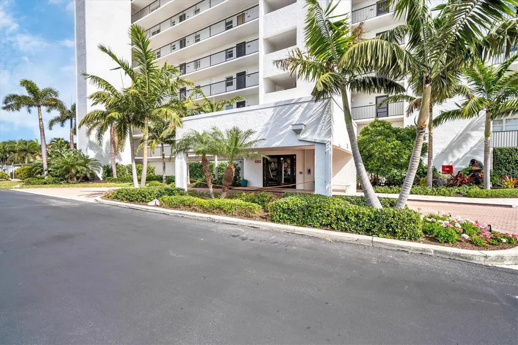 9393 Midnight Pass Road Sarasota FL 34242
