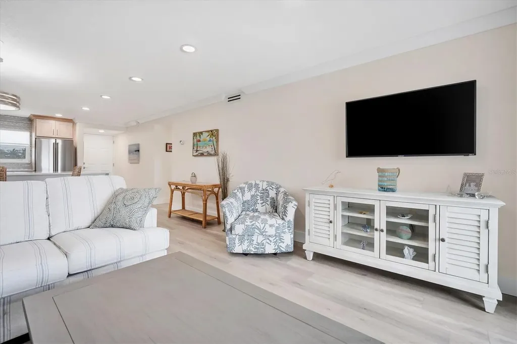 9393 Midnight Pass Road Sarasota FL 34242