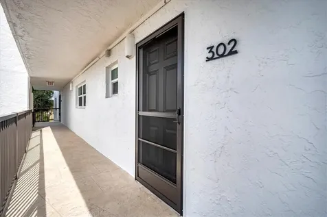 9393 Midnight Pass Road Sarasota FL 34242