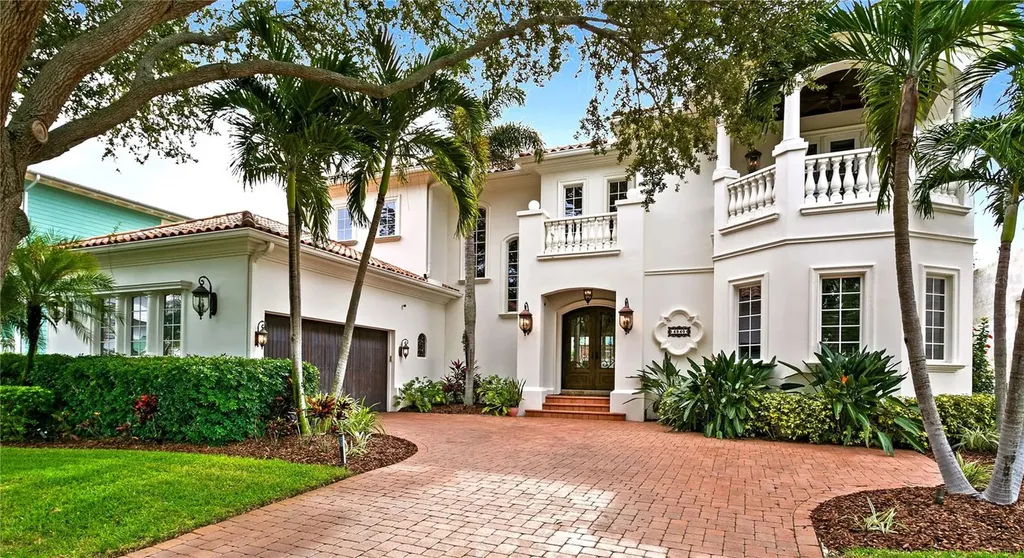 4940 W San Rafael Street Tampa FL 33629