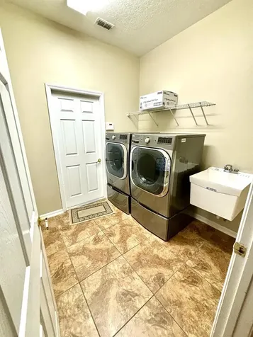 8615 Fulton Court Orlando FL 32835