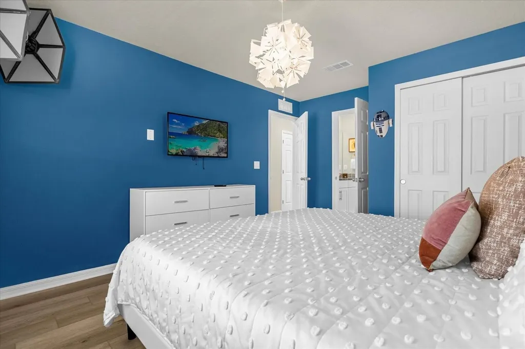 1909 Tropical Palms Circle Kissimmee FL 34747