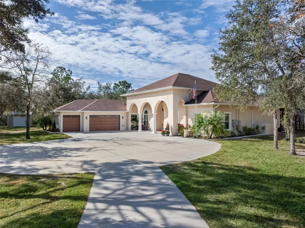 1611 Hidden Palms Drive Davenport FL 33897