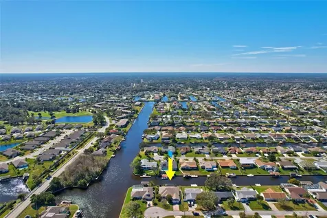 26 Cloverdale Court S Palm Coast FL 32137