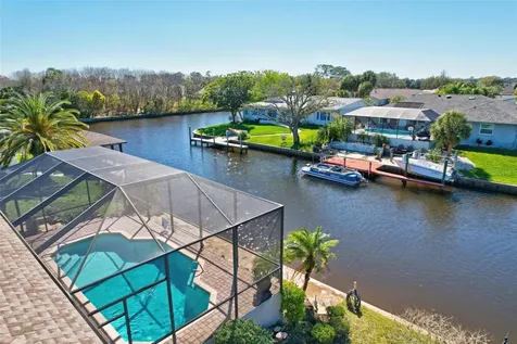 26 Cloverdale Court S Palm Coast FL 32137