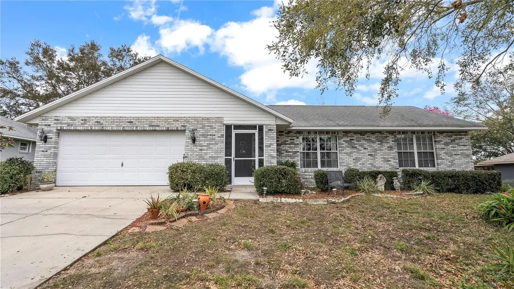 915 Oxford Way Lake Wales FL 33853