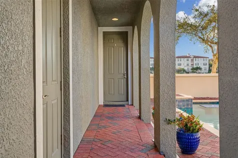 6150 Yeats Manor Drive Tampa FL 33616