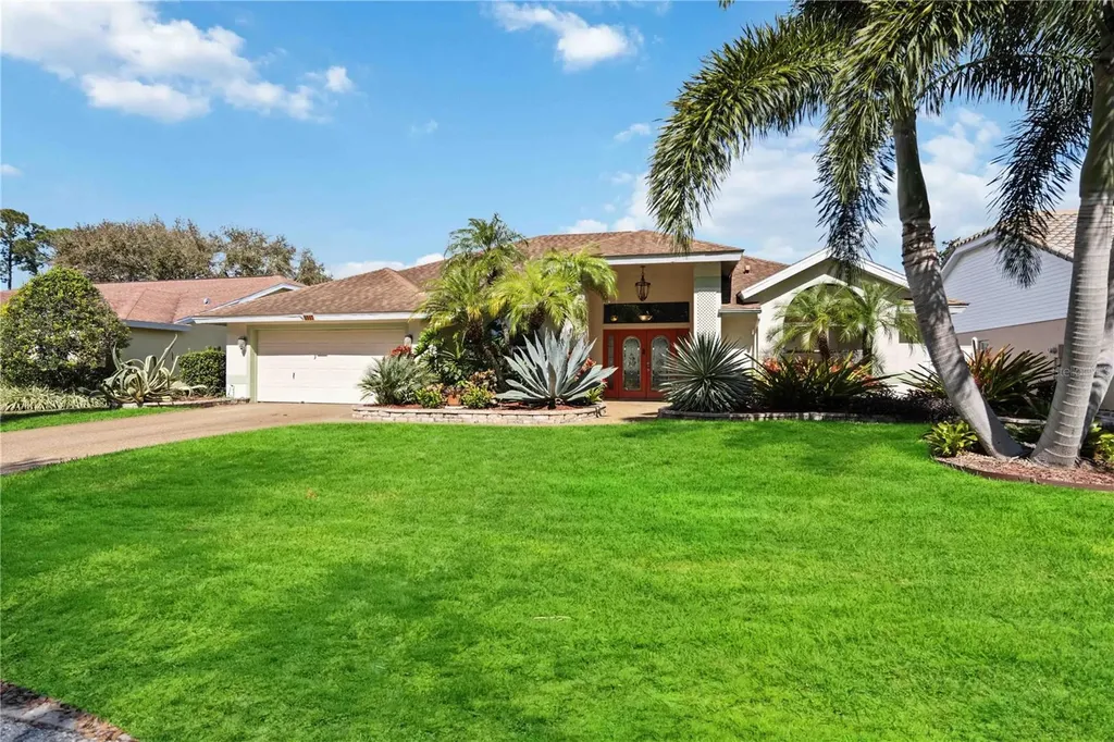 5317 Gardens Drive Sarasota FL 34243