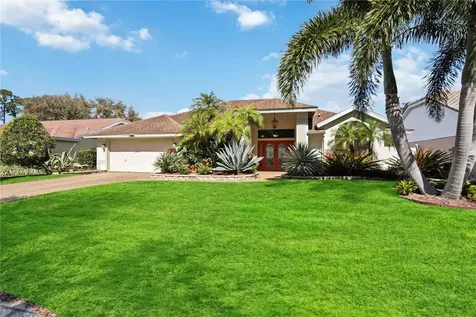 5317 Gardens Drive Sarasota FL 34243