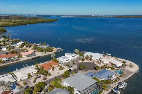 3704 Plumosa Terrace Bradenton FL 34210