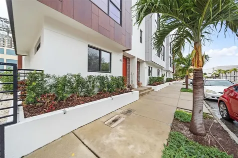 810 2nd Avenue N St Petersburg FL 33701