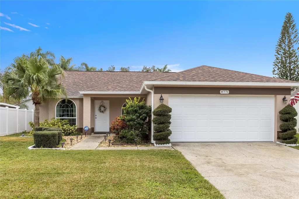8771 Huntfield Street Tampa FL 33635