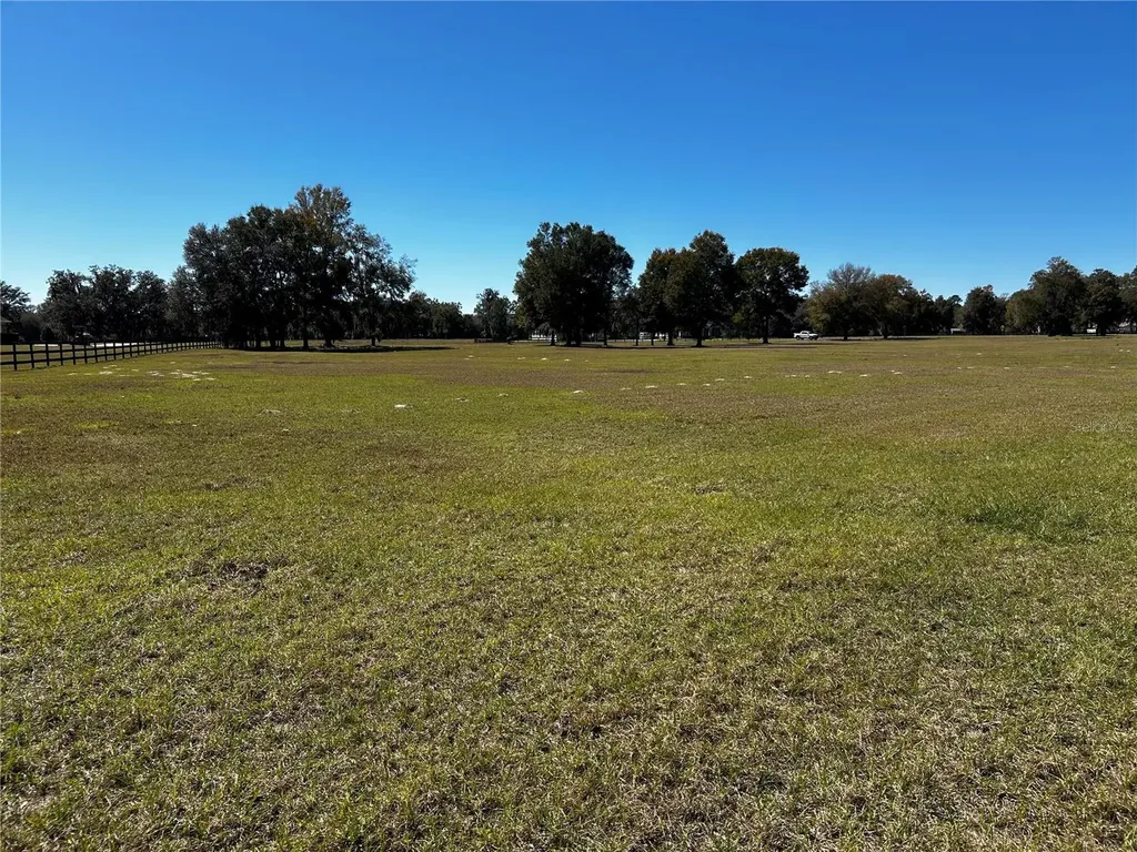 0000 NW 464b Morriston FL 32668