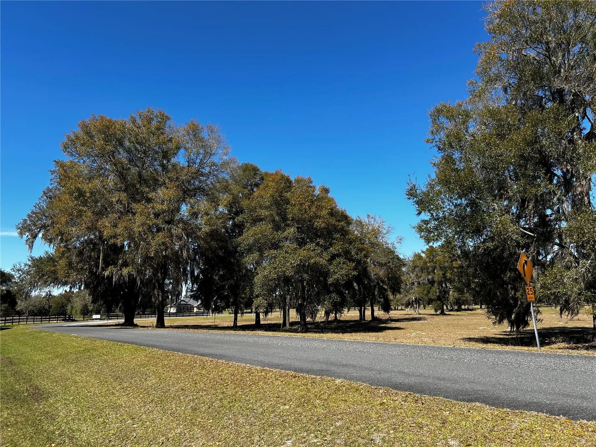 0000 NW 464b Morriston FL 32668