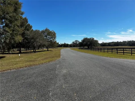 0000 NW 464b Morriston FL 32668