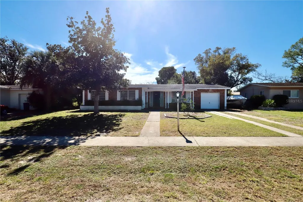 661 Hartley Avenue Deltona FL 32725