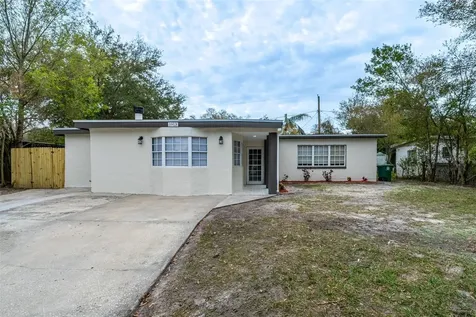 1913 E Broad Street Tampa FL 33610