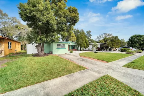 6514 S West Shore Circle Tampa FL 33616