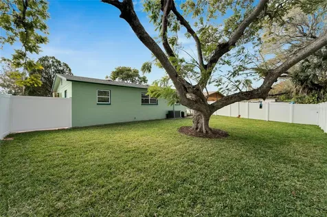 6514 S West Shore Circle Tampa FL 33616