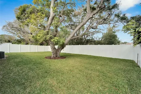 6514 S West Shore Circle Tampa FL 33616