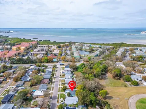 6514 S West Shore Circle Tampa FL 33616