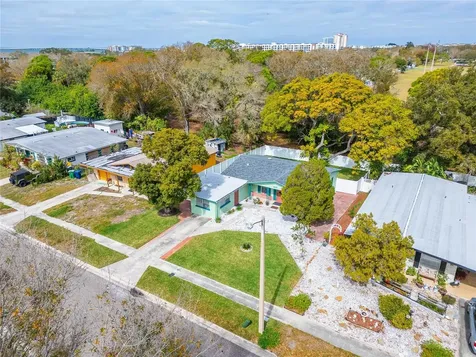 6514 S West Shore Circle Tampa FL 33616