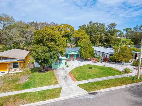 6514 S West Shore Circle Tampa FL 33616