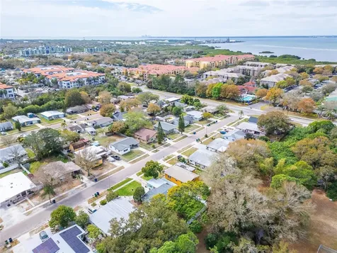 6514 S West Shore Circle Tampa FL 33616
