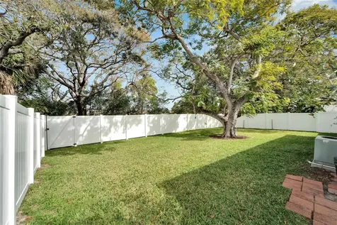 6514 S West Shore Circle Tampa FL 33616
