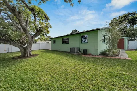 6514 S West Shore Circle Tampa FL 33616