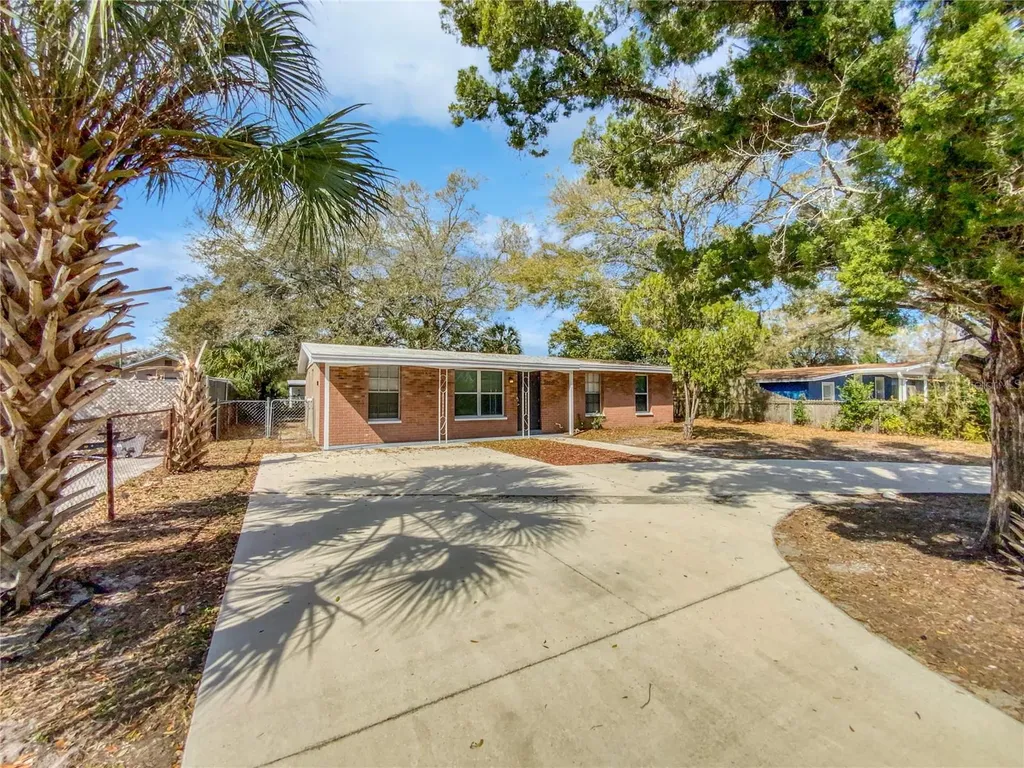 3220 N 47th Street Tampa FL 33605