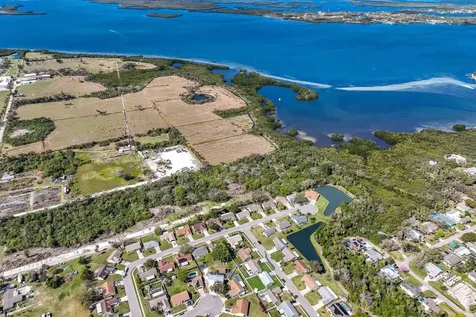 531 36th Street W Palmetto FL 34221