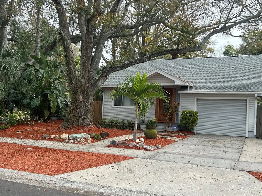 3627 18th Street N St Petersburg FL 33713